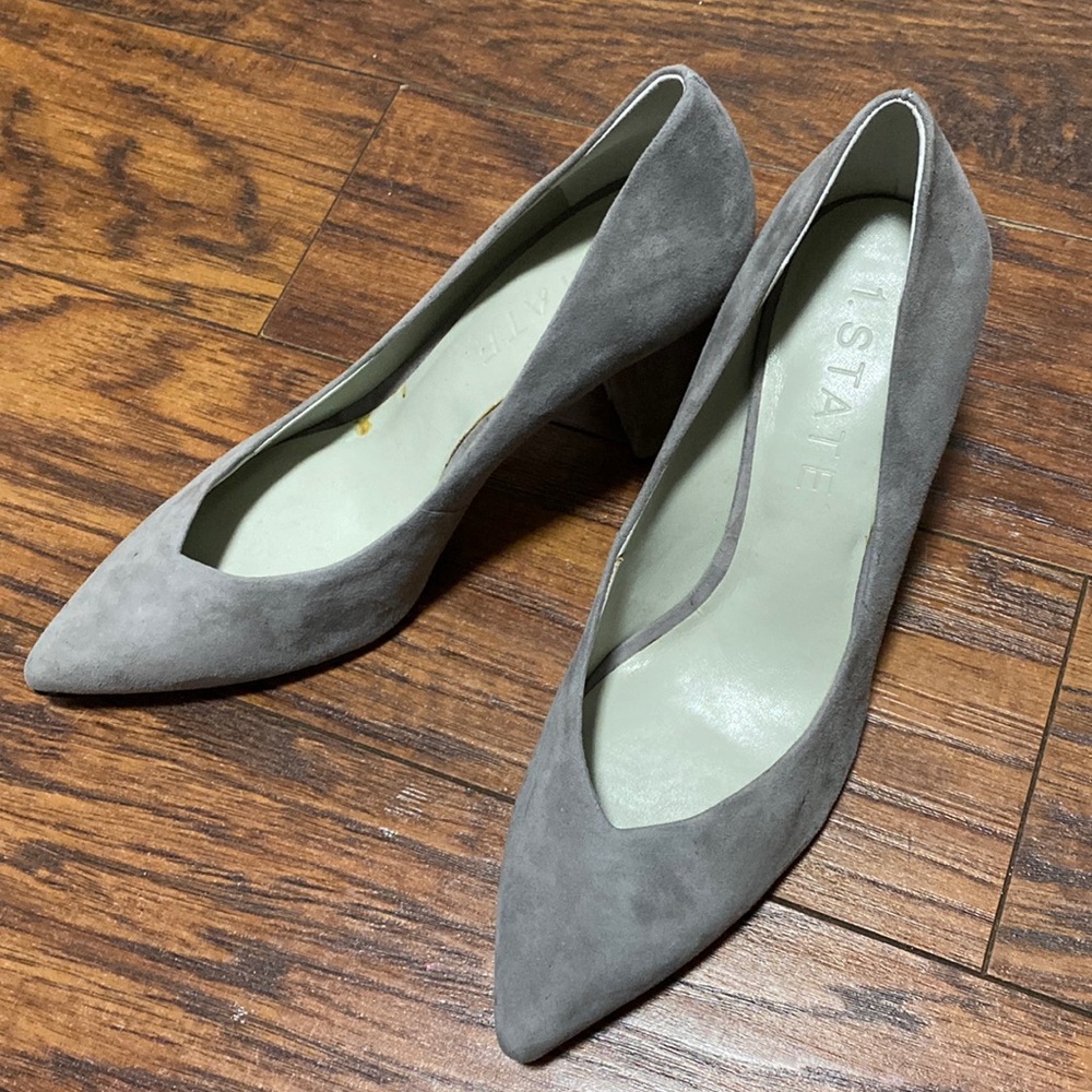 BRAND NEW 1. STATE GRAY WOMEN CHUNK HEELS